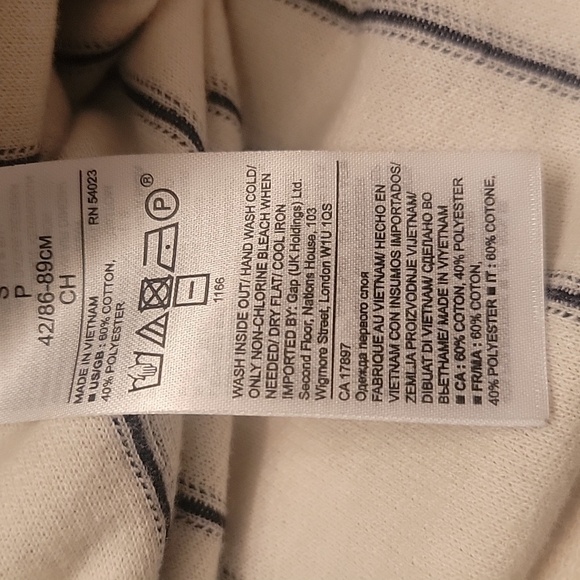 Banana Republic Off-The-Shoulder, Pintuck Ruffle, 3/4 Sleeve Navy & Ivory Size S - Picture 7 of 7